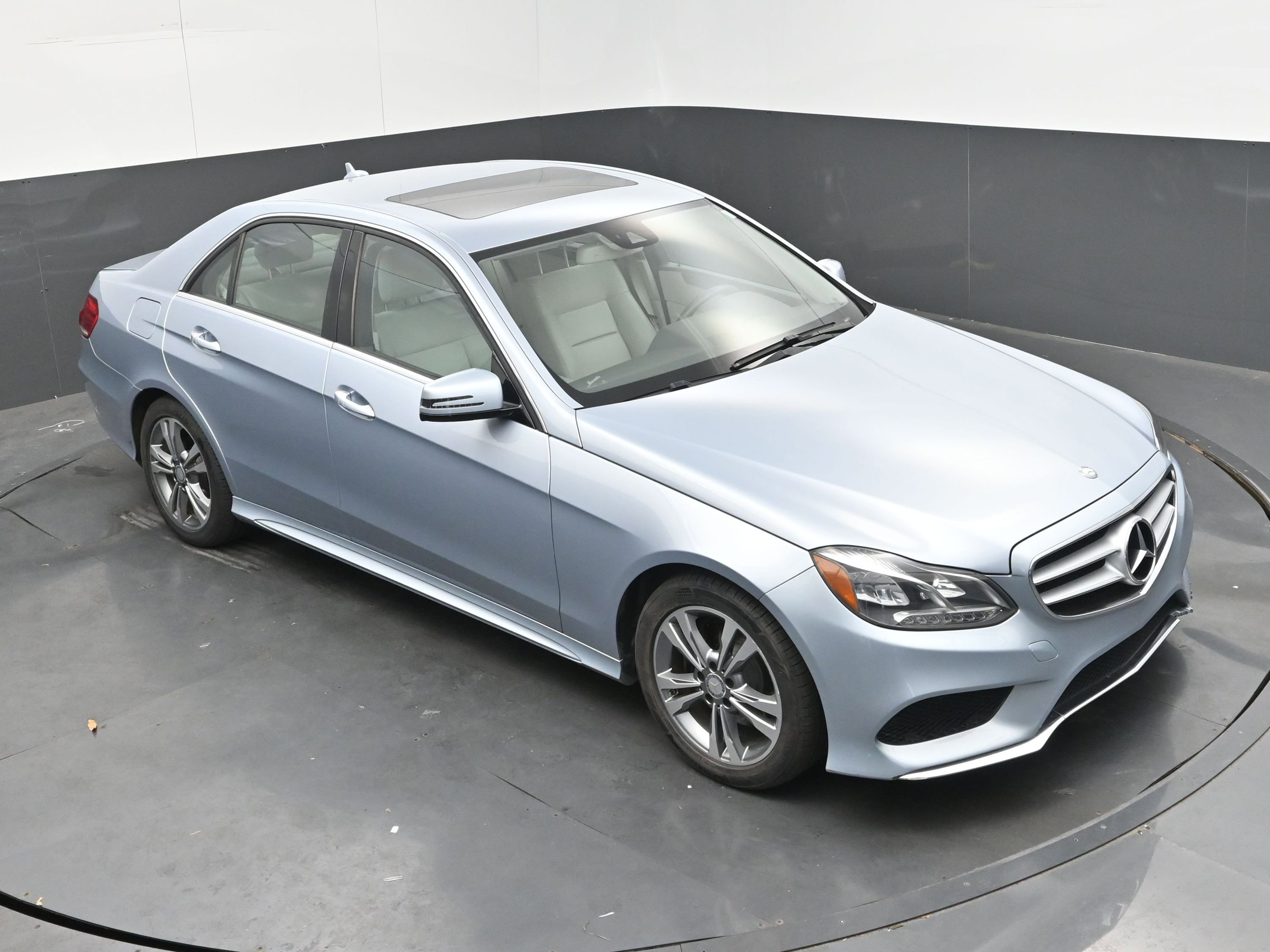 Used 2015 Mercedes-Benz E 350 Sedan image 35