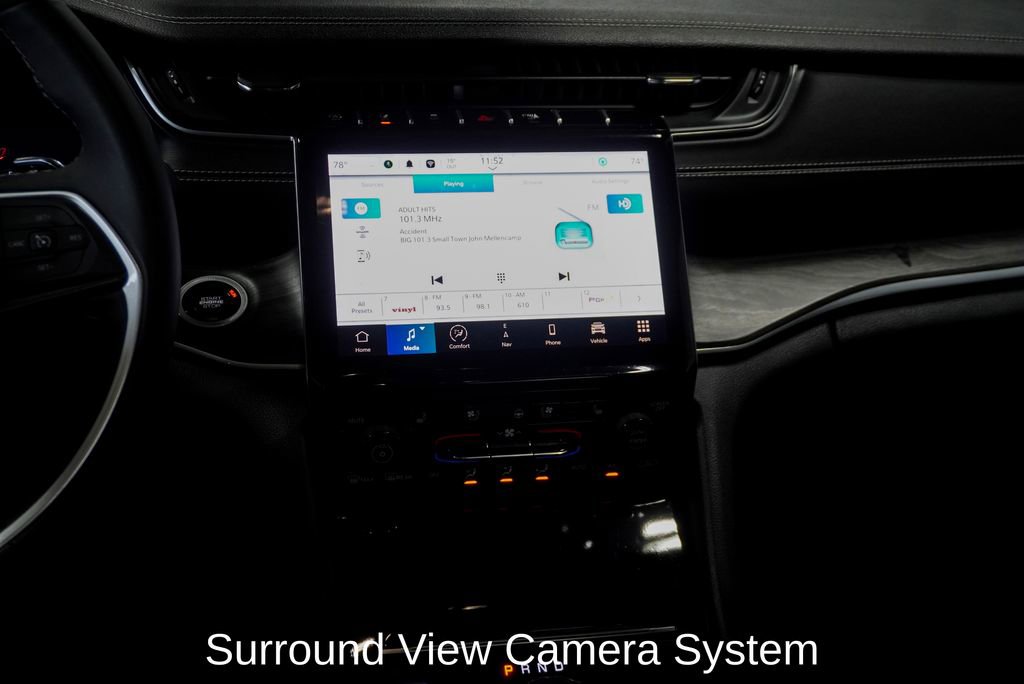 Used 2024 Jeep Grand Cherokee Limited w/ Luxury Tech Group II image 13