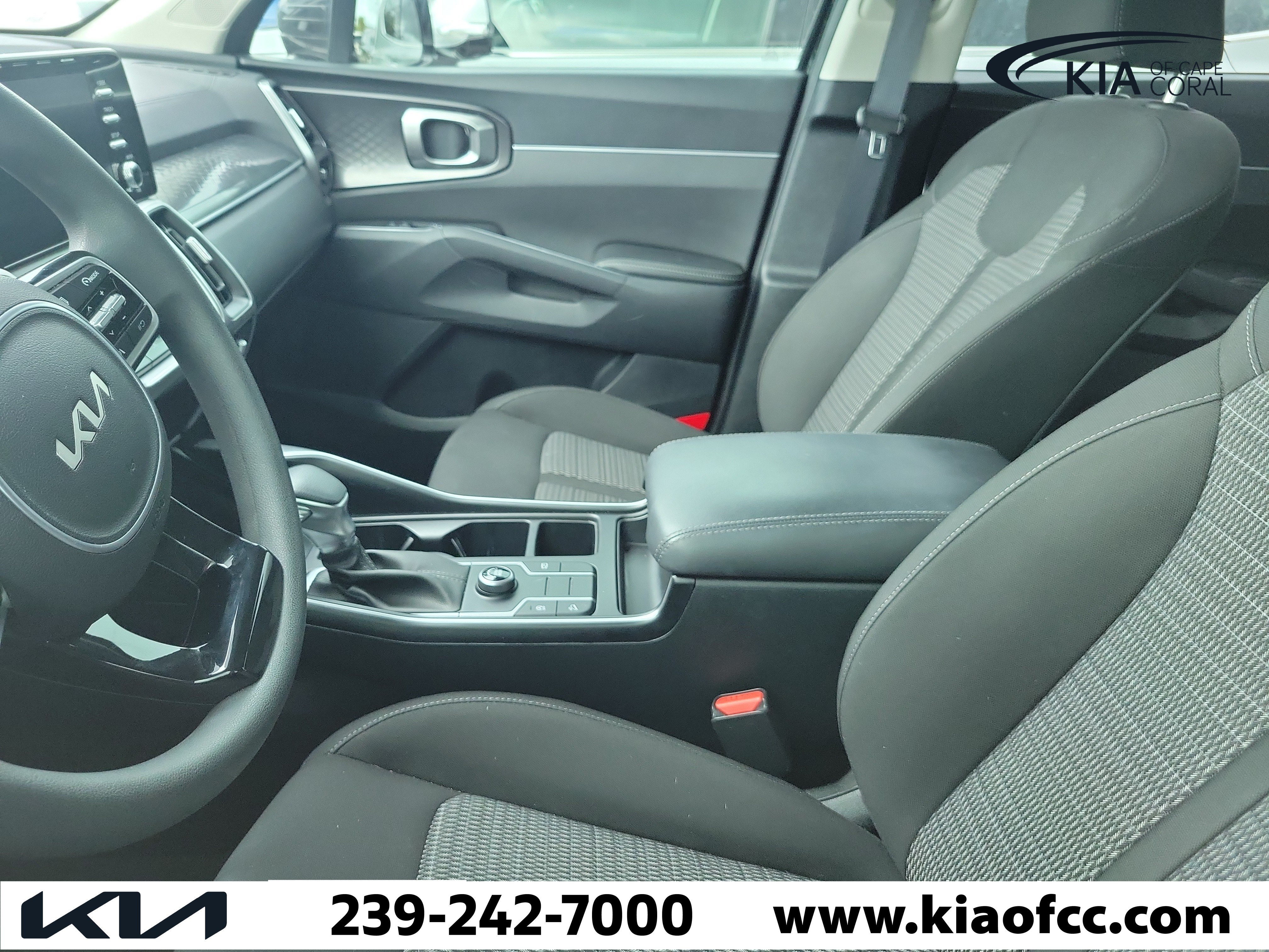 Used 2023 Kia Sorento LX FWD image 10