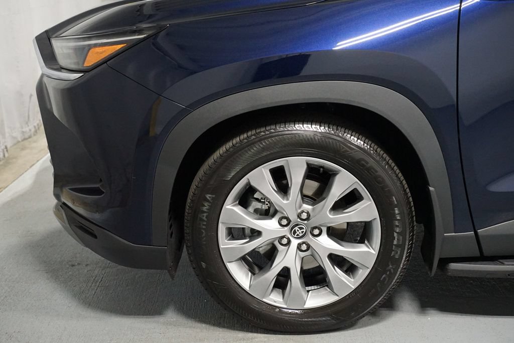 Certified 2025 Toyota Grand Highlander FWD image 5