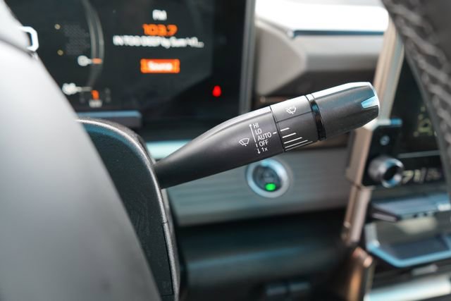 Used 2024 GMC Hummer EV 3X w/ LPO, Illumination Package image 23