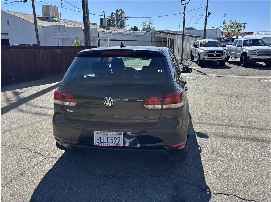 Used 2013 Volkswagen Golf 4-Door image 7