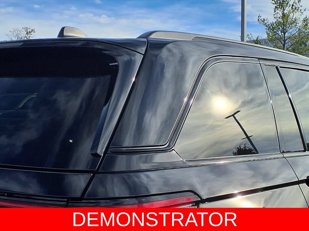 New 2025 Jeep Grand Cherokee Limited w/ Black Appearance Package AWD/4WD image 29