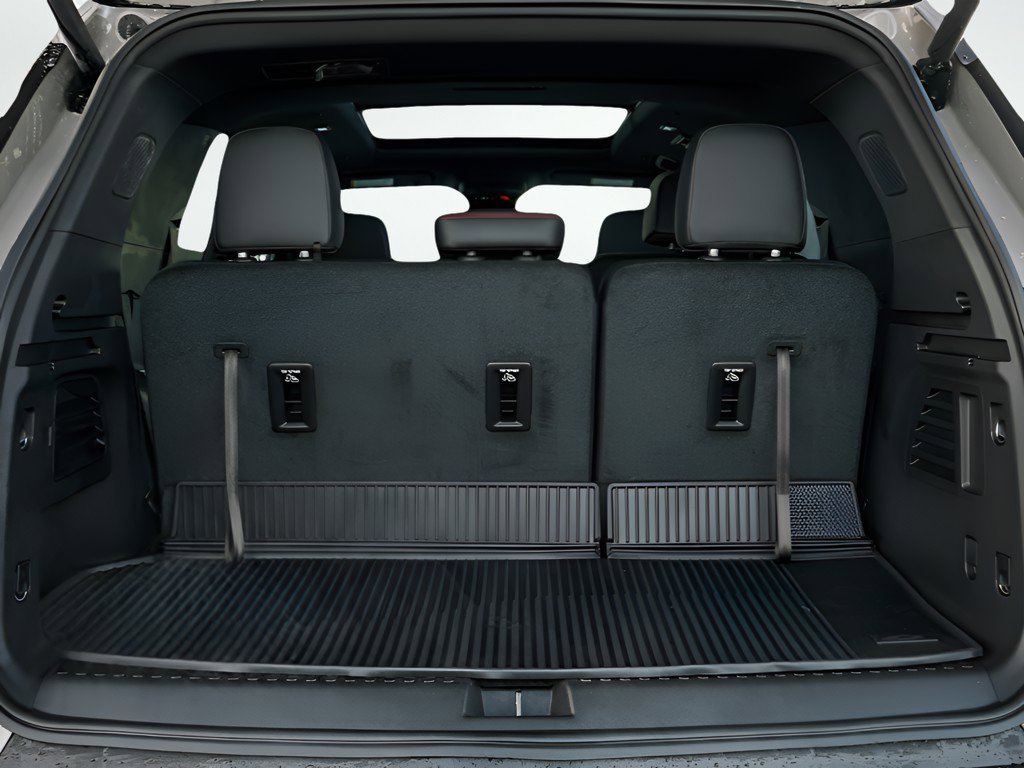 New 2026 Chevrolet Traverse Z71 w/ Enhanced Driving Package image 8