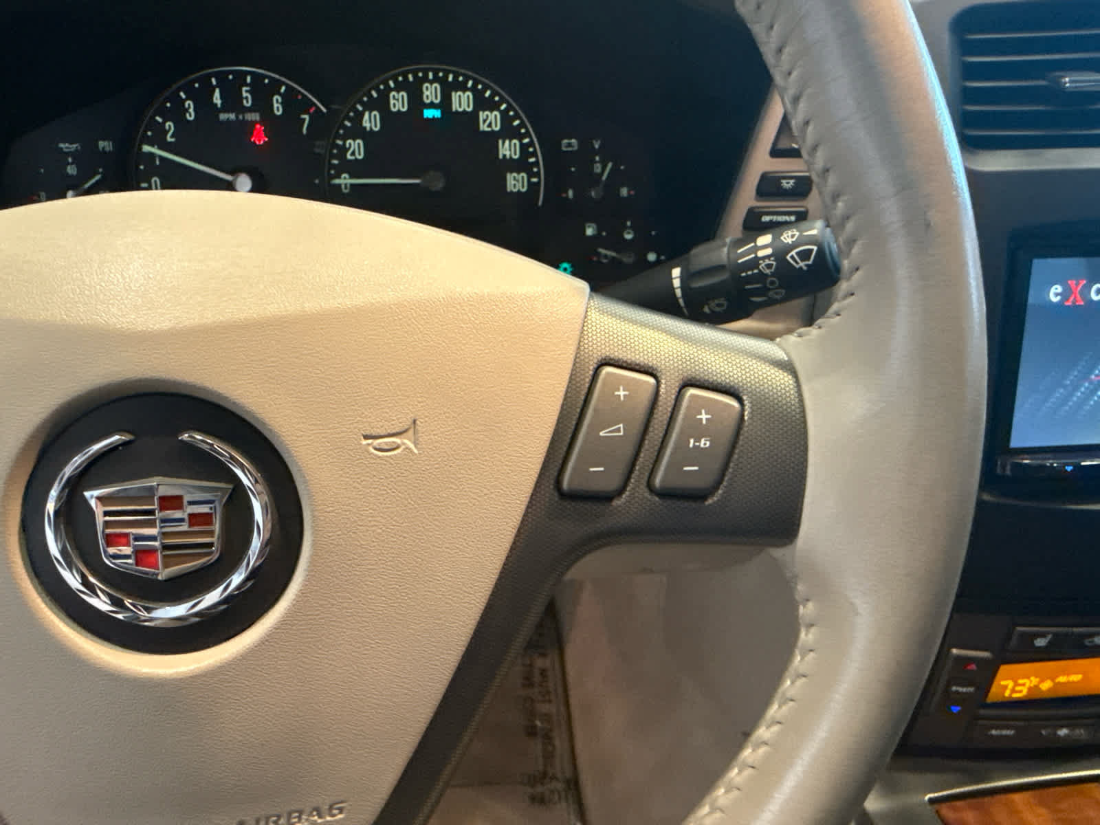Used 2004 Cadillac XLR RWD image 15