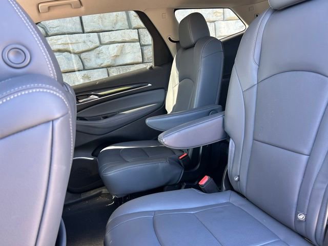 Used 2020 Buick Enclave Essence FWD image 9