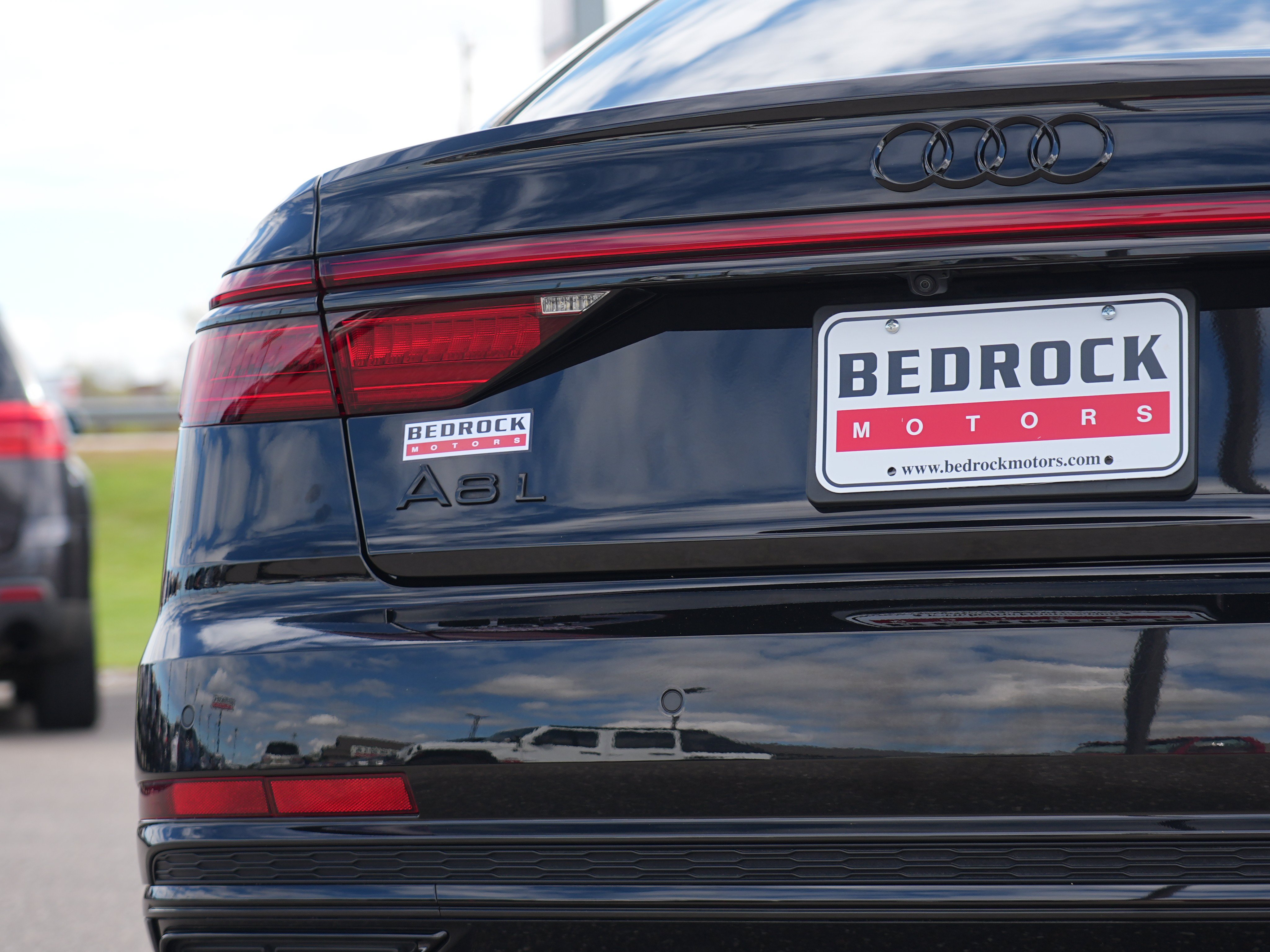Used 2021 Audi A8 L 4.0T w/ Executive Plus Package AWD/4WD image 10