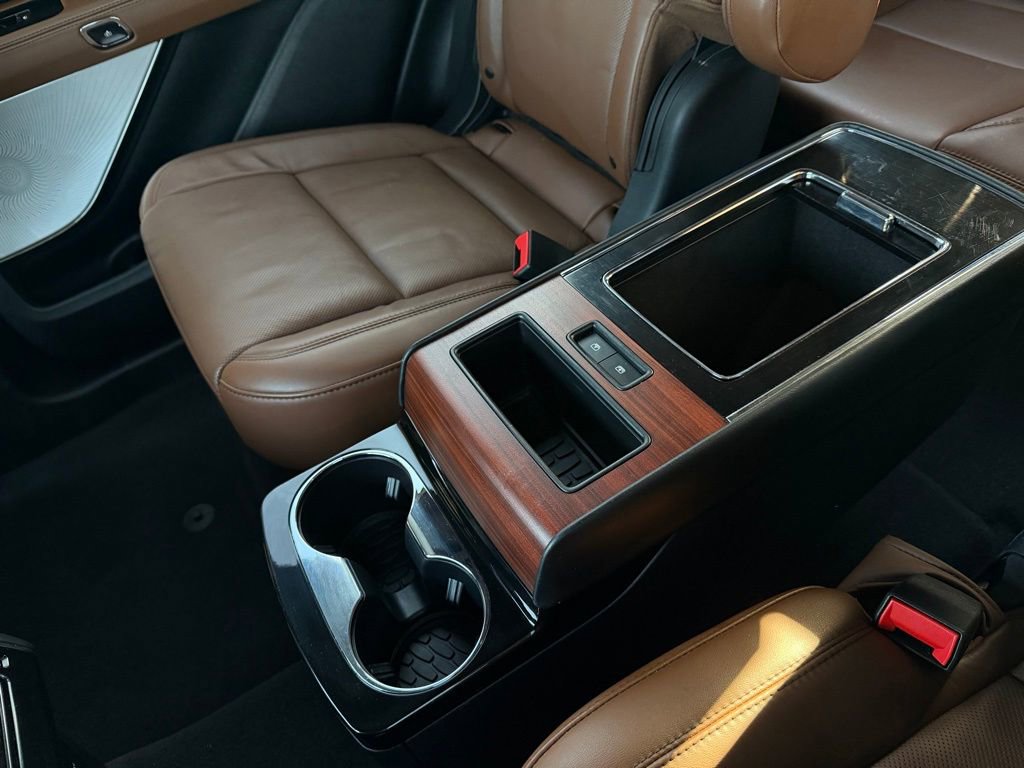 Used 2023 Lincoln Aviator Reserve w/ Equipment Group 201A image 28