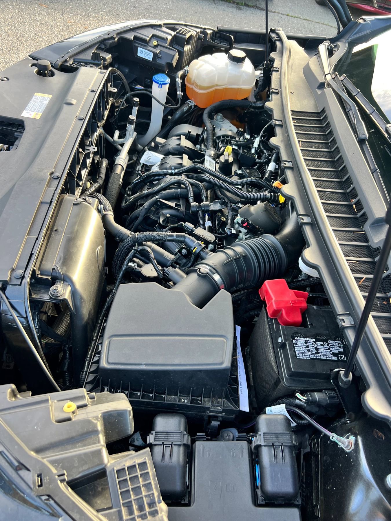 Used 2020 Ford Edge SE image 22