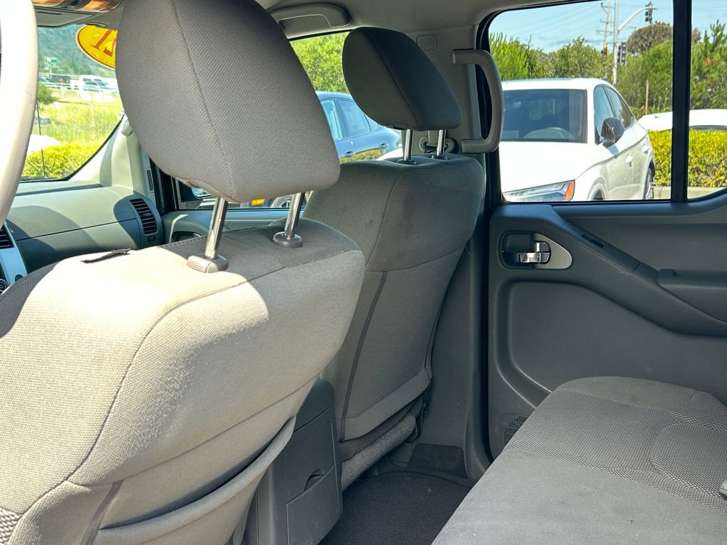 Used 2021 Nissan Frontier SV RWD image 29