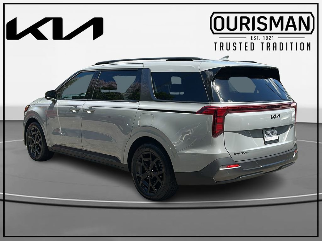 Certified 2025 Kia Carnival SX w/ SX Dark Edition Package FWD image 3