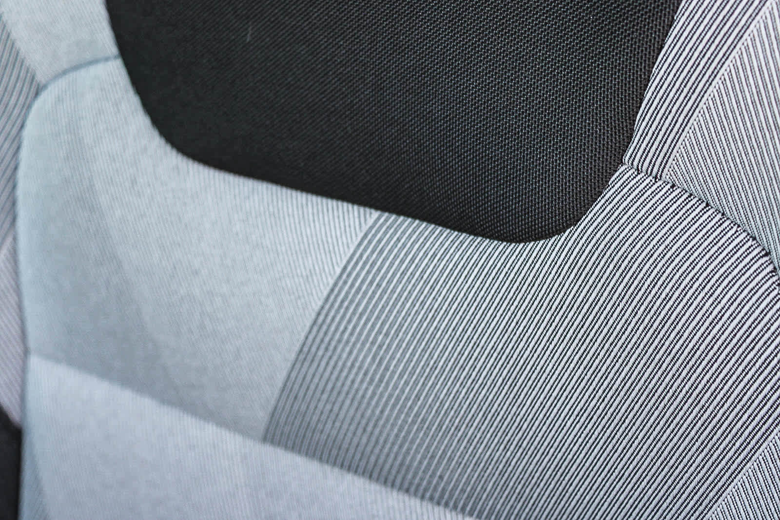 Used 2024 Chevrolet Trax LS w/ LS Convenience Package image 24