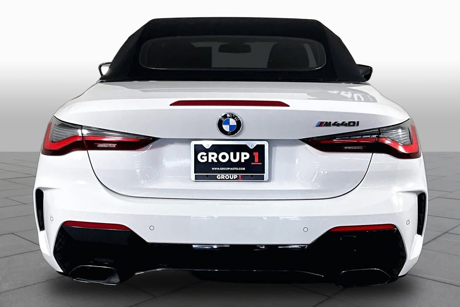 Used 2023 BMW M440i Convertible w/ Premium Package RWD image 5