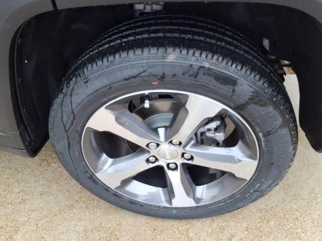 New 2026 Jeep Grand Cherokee Limited image 18