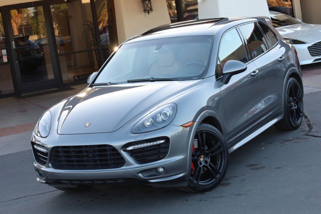 Used 2014 Porsche Cayenne GTS AWD/4WD image 1