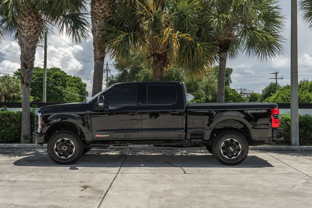 Used 2025 Ford F250 Platinum w/ Tremor Off-Road Package AWD/4WD image 3