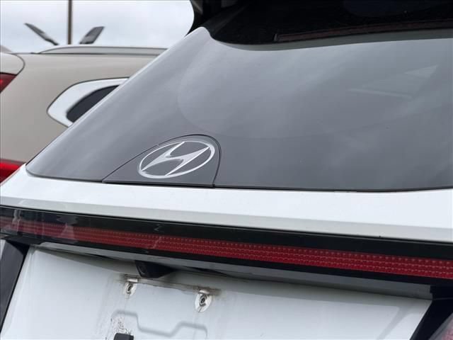 Certified 2024 Hyundai Tucson Limited AWD/4WD image 11