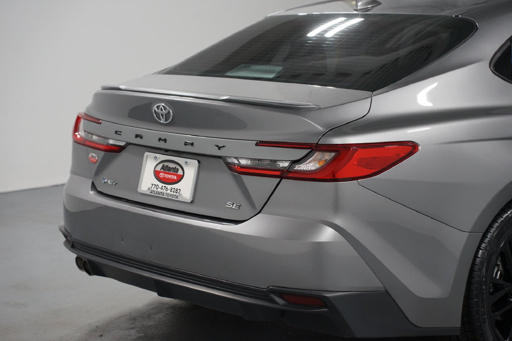 Certified 2025 Toyota Camry SE FWD image 9