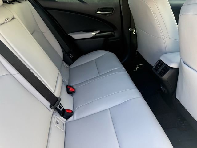 New 2026 Lexus UX 300h FWD image 27