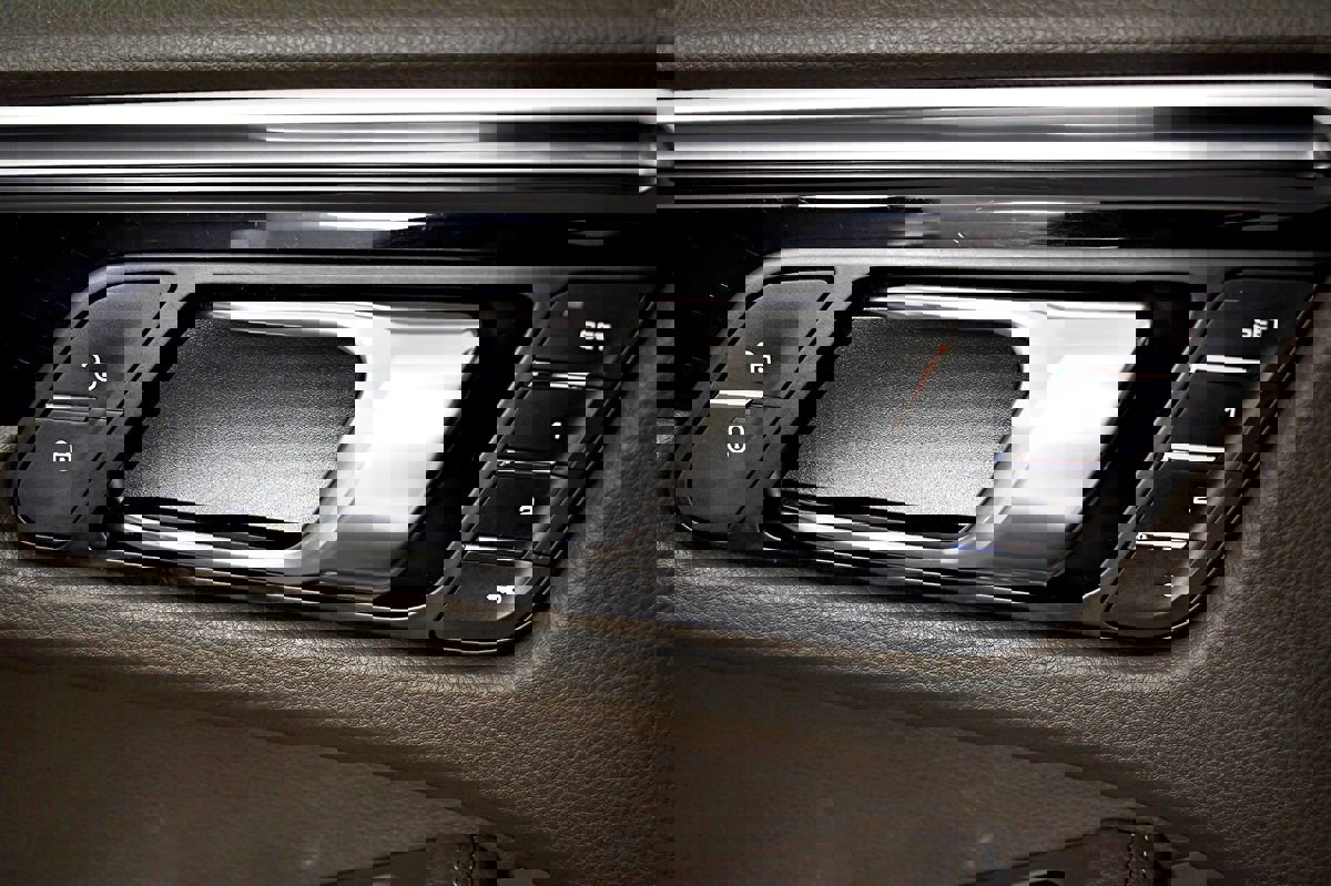 Used 2016 Porsche Macan S image 16