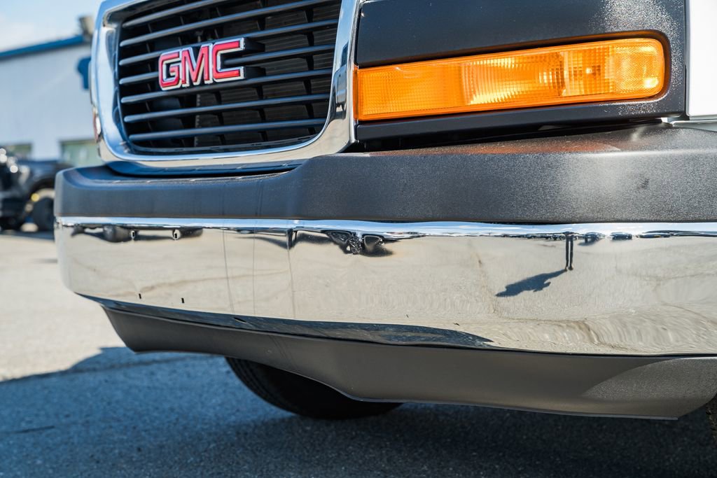 Used 2024 GMC Savana 2500 w/ Driver Convenience Package image 17
