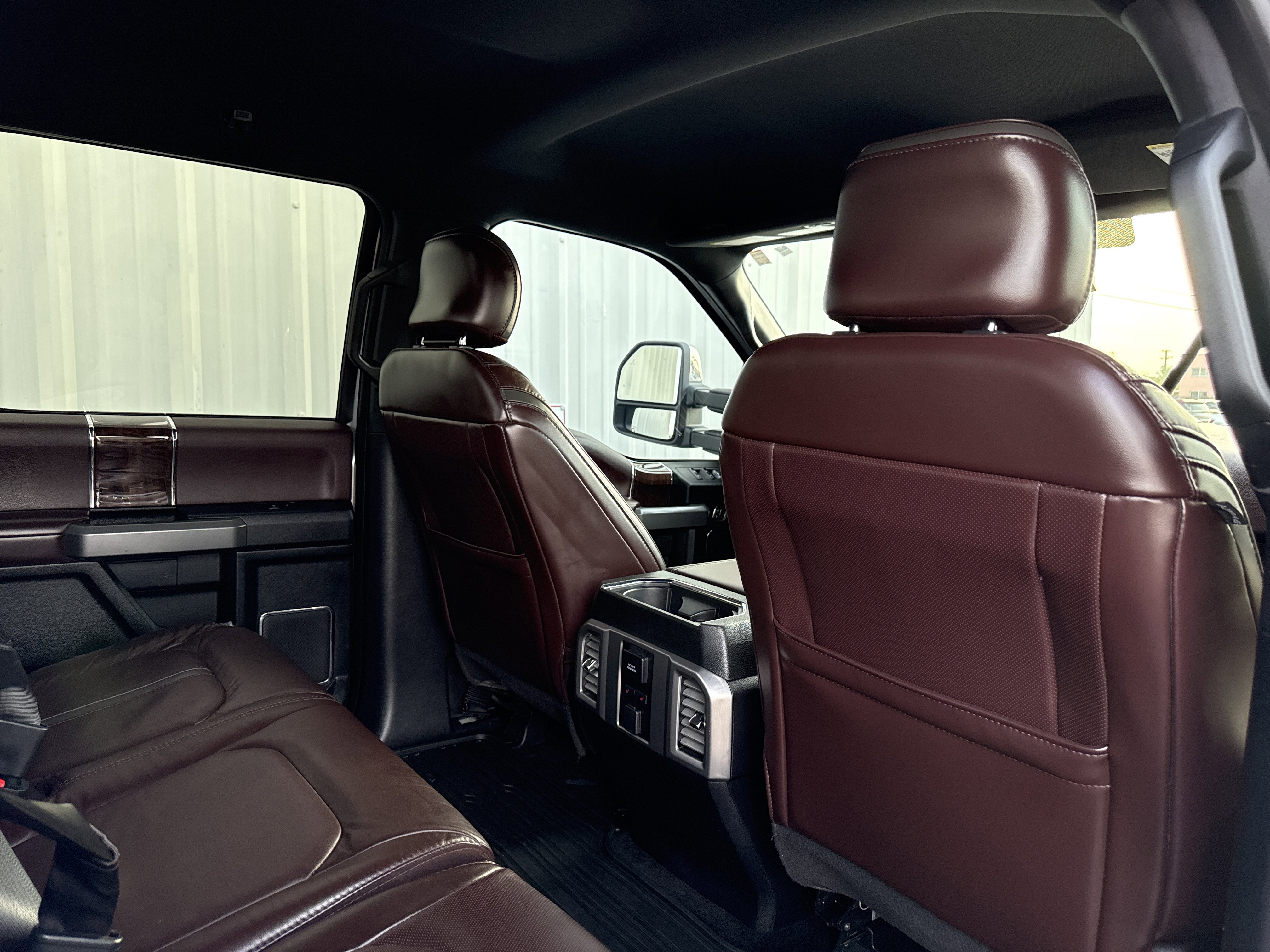 Used 2016 Ford F150 Platinum w/ Equipment Group 701A Luxury image 27