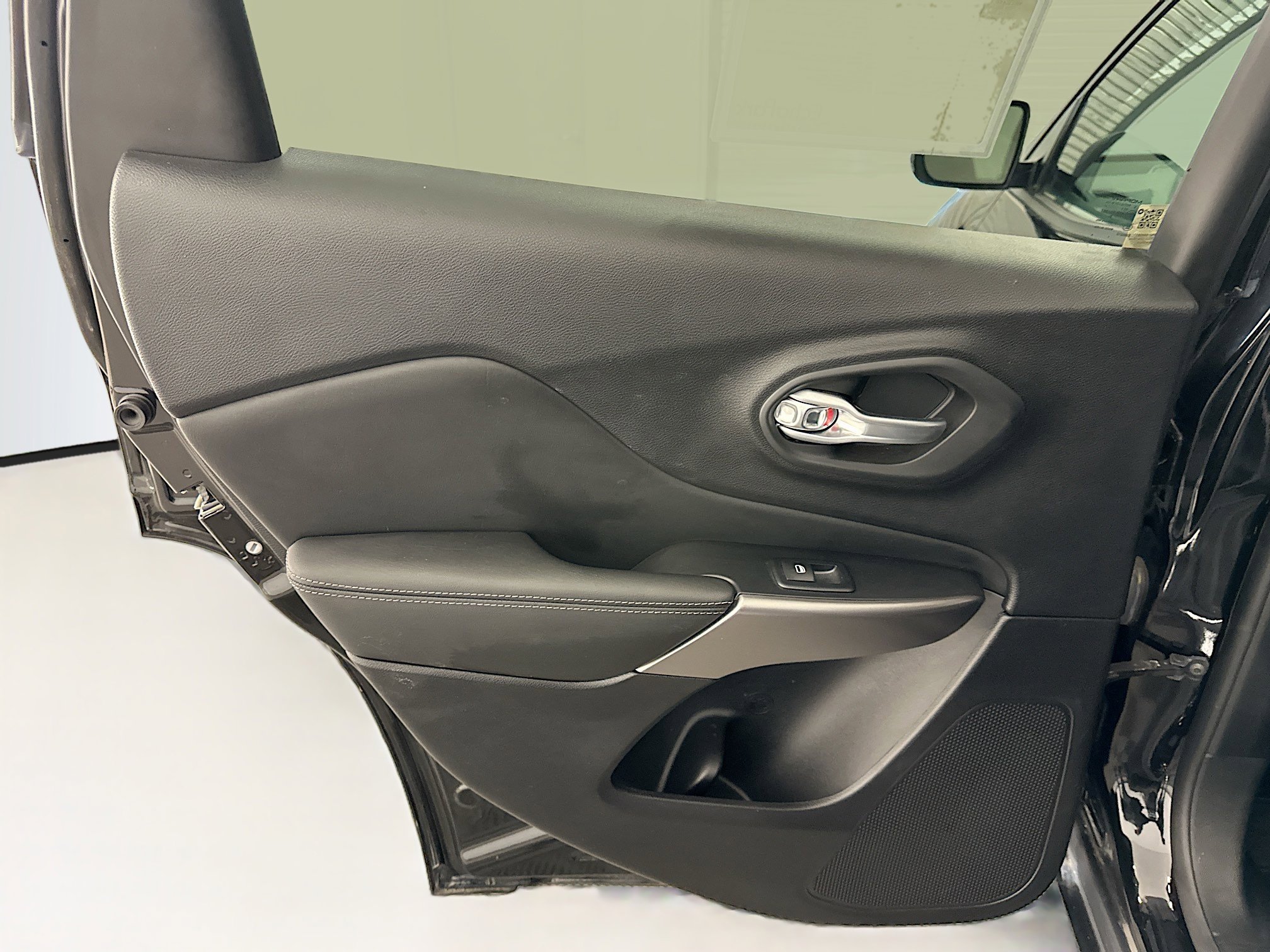 Used 2022 Jeep Cherokee Latitude Lux image 26