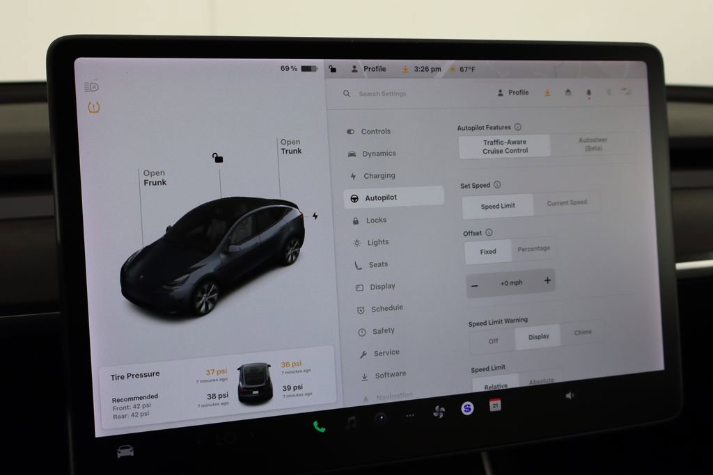 Used 2020 Tesla Model Y Performance image 29