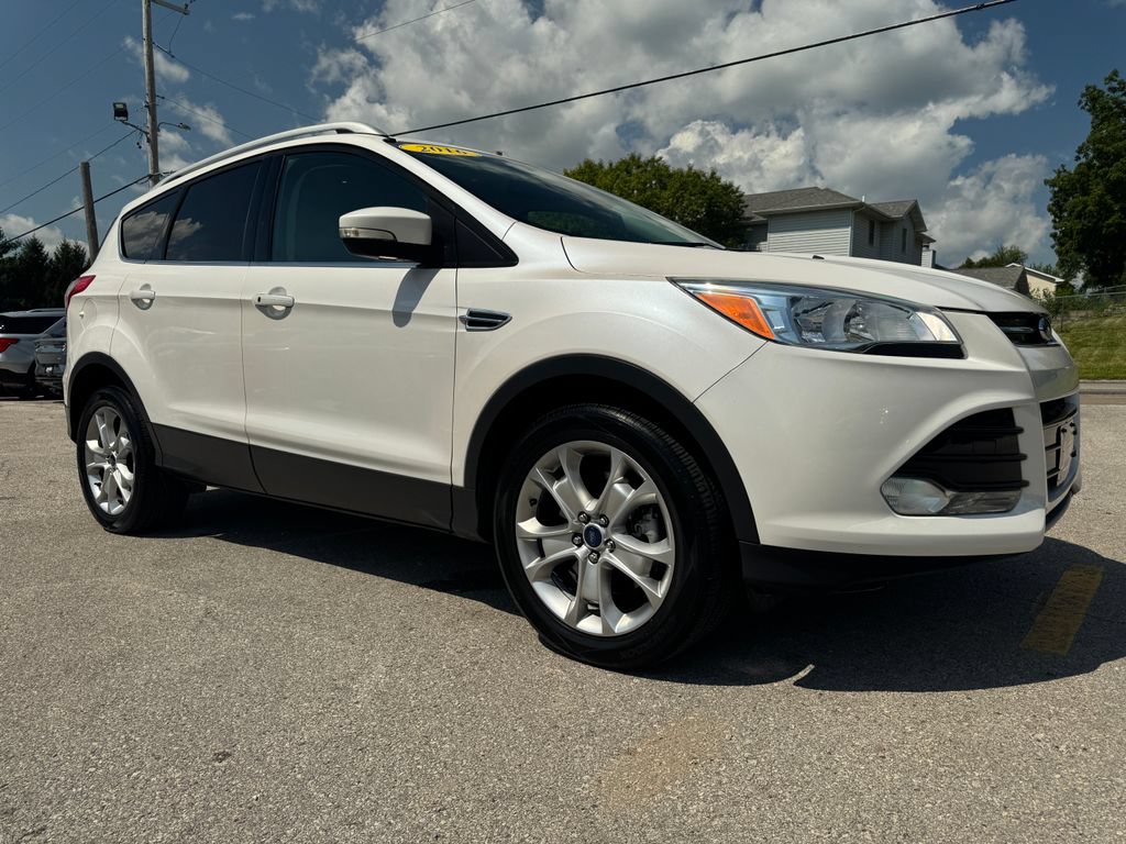 Used 2016 Ford Escape Titanium FWD image 3