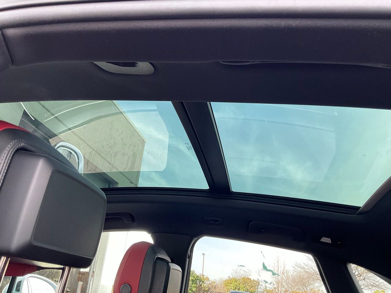 Used 2022 Porsche Macan S image 19