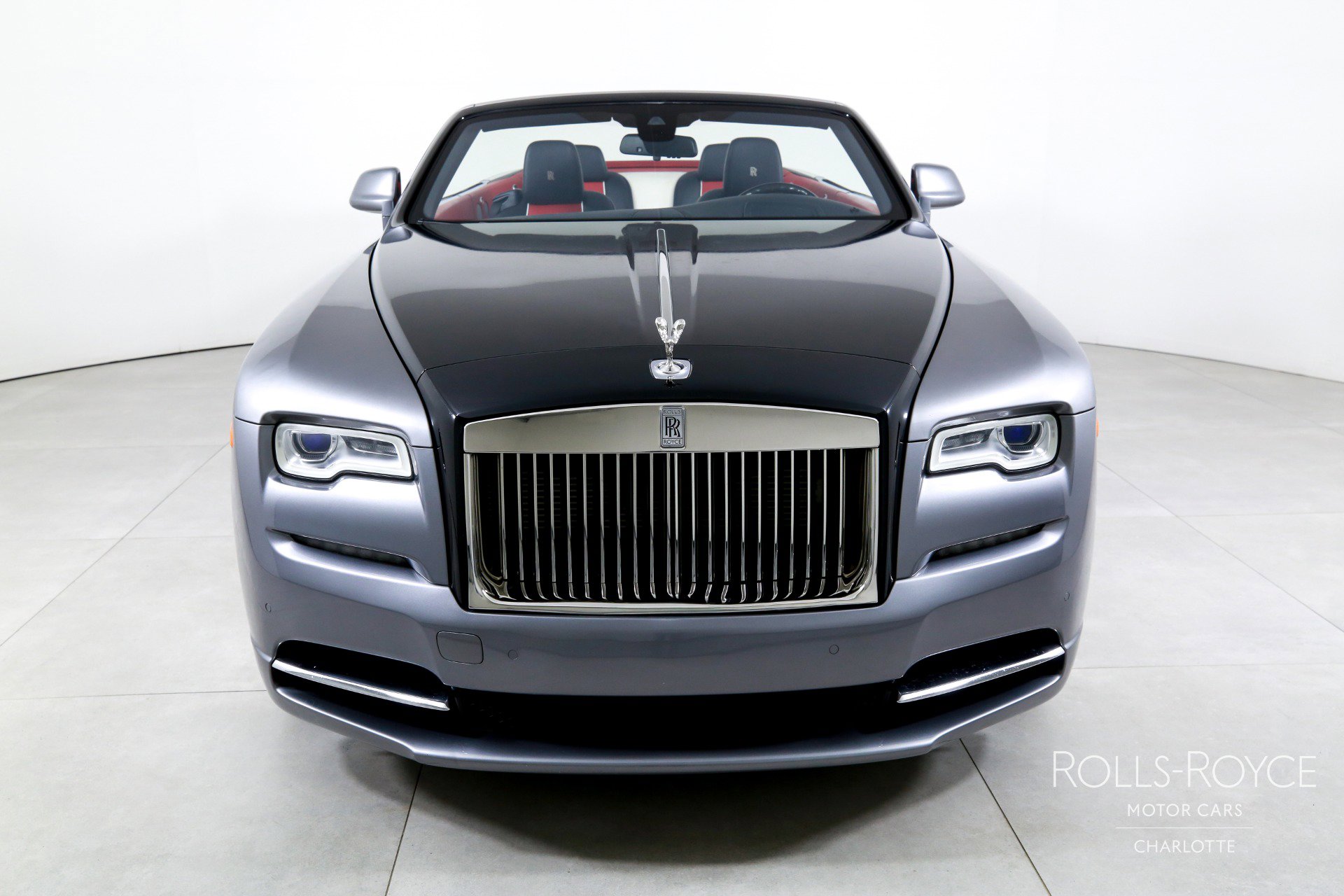 Used 2019 Rolls-Royce Dawn image 8
