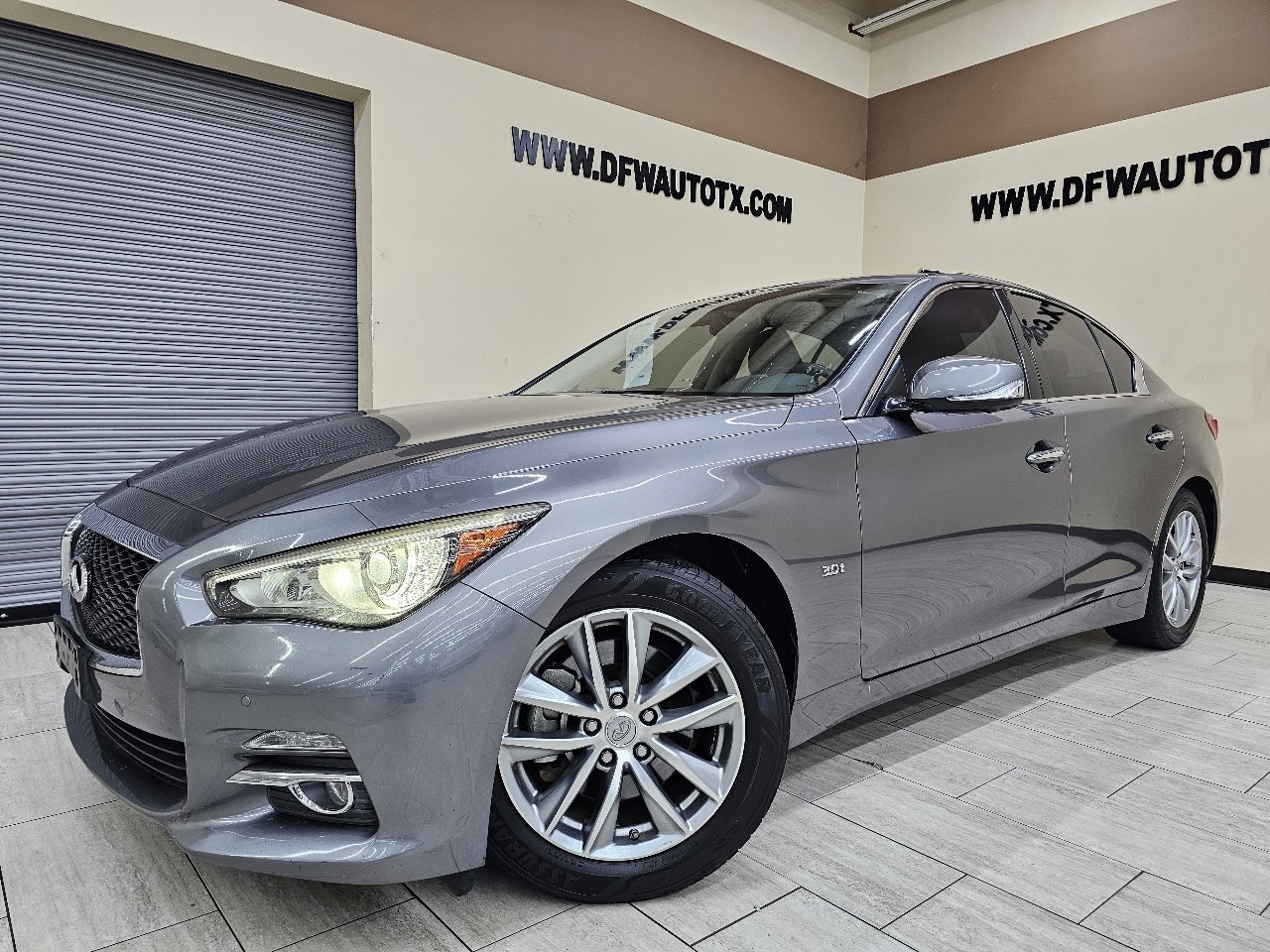 Used 2016 INFINITI Q50 3.0t Premium w/ Driver Assistance Package image 1