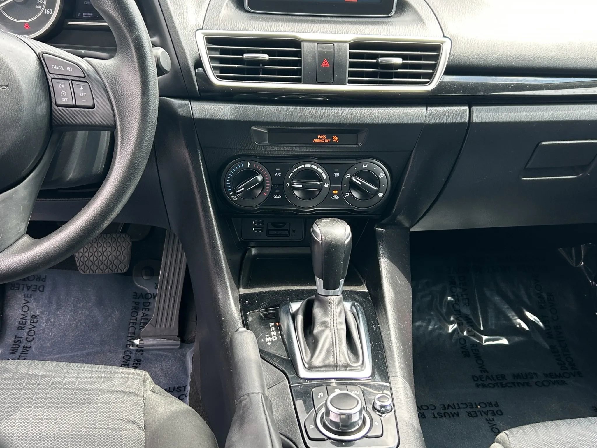 Used 2015 MAZDA MAZDA3 i Sport image 16