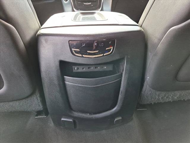 Used 2018 Cadillac Escalade ESV Premium Luxury AWD/4WD image 18