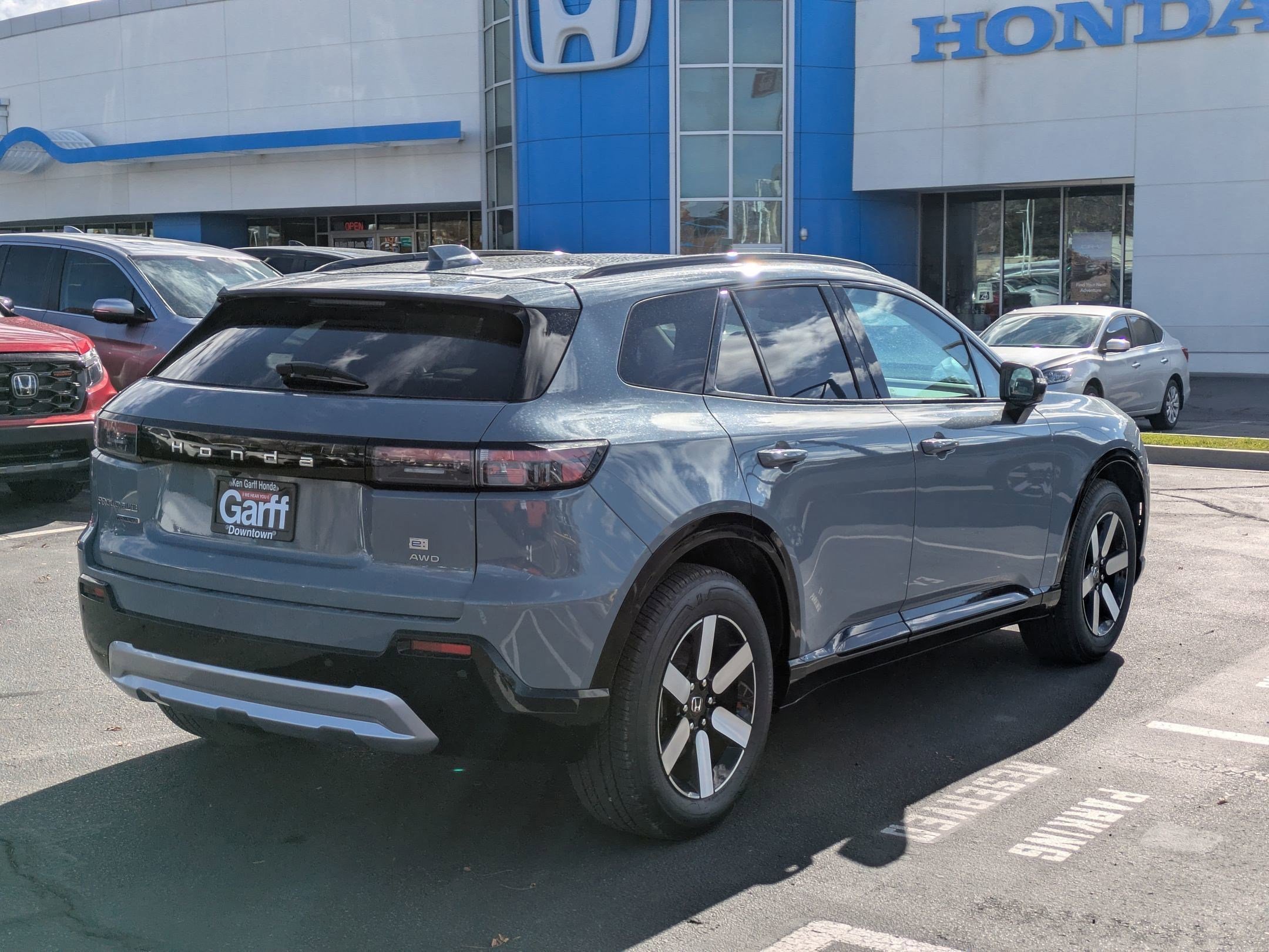 New 2025 Honda Prologue Touring image 3