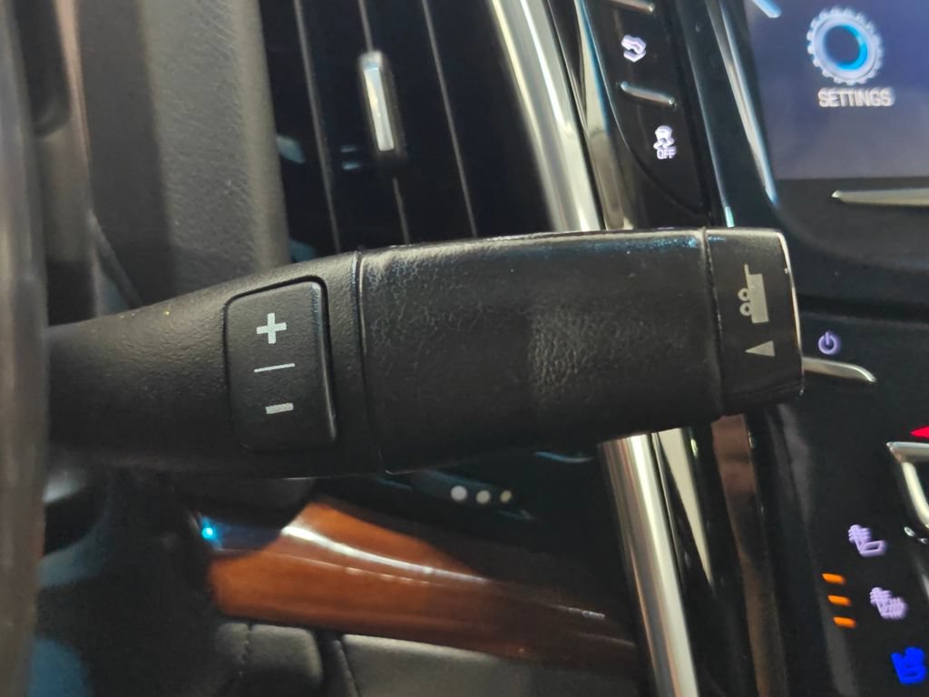 Used 2019 Cadillac Escalade Luxury AWD/4WD image 55