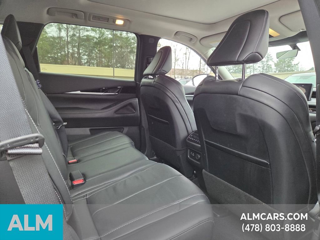 Used 2024 INFINITI QX60 Pure image 12
