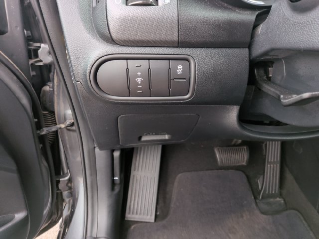 Used 2017 Kia Forte EX FWD image 18