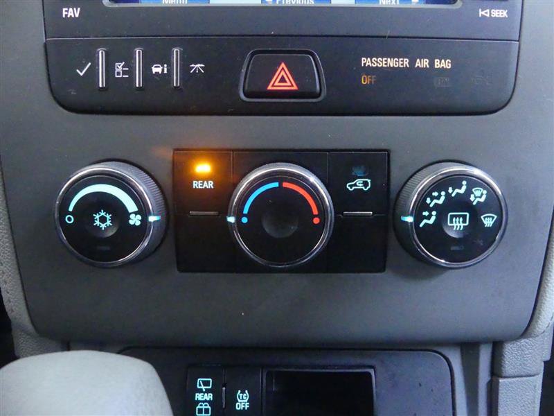 Used 2017 Chevrolet Traverse LS AWD/4WD image 12