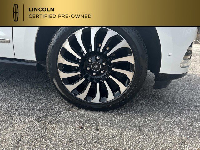 Certified 2022 Lincoln Navigator Black Label AWD/4WD image 32