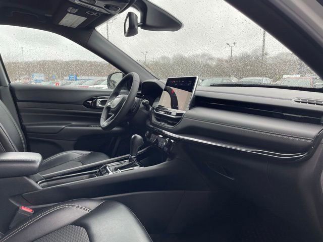 Used 2023 Jeep Compass Altitude w/ Sun and Sound Group image 29