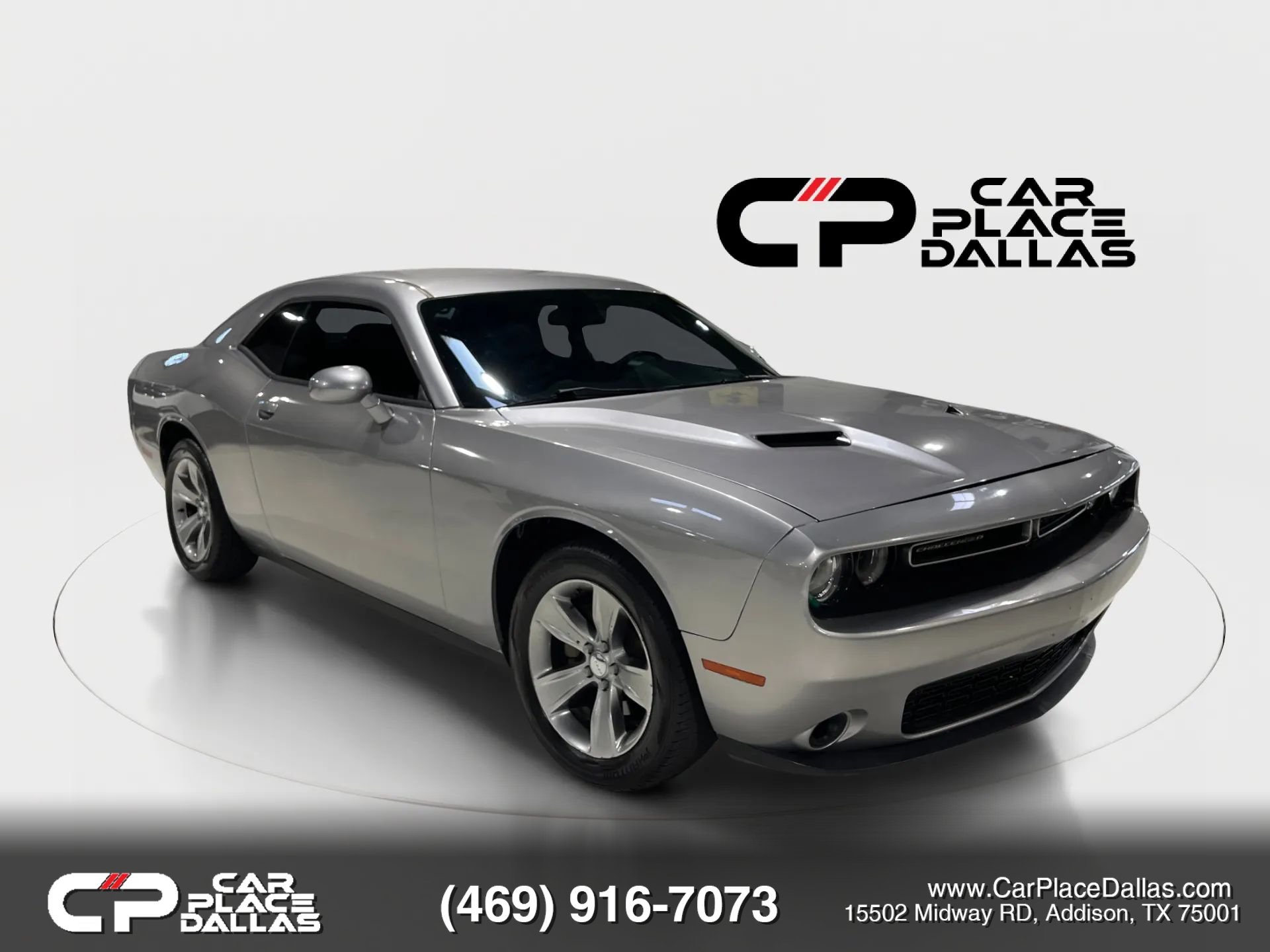 Used 2016 Dodge Challenger SXT RWD image 5