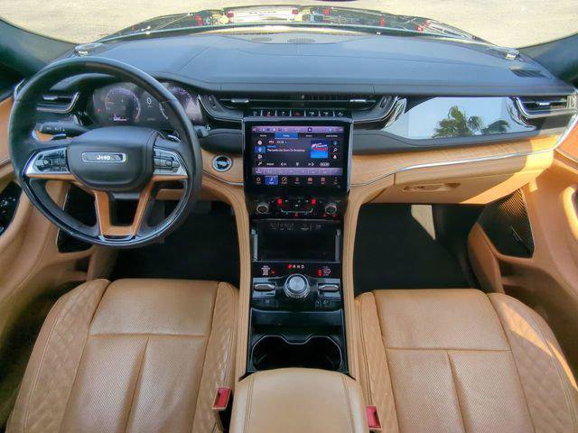 Certified 2024 Jeep Grand Cherokee Summit AWD/4WD image 18