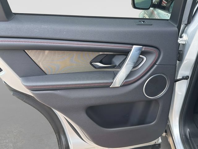 Used 2020 Land Rover Discovery Sport SE R-Dynamic AWD/4WD image 14