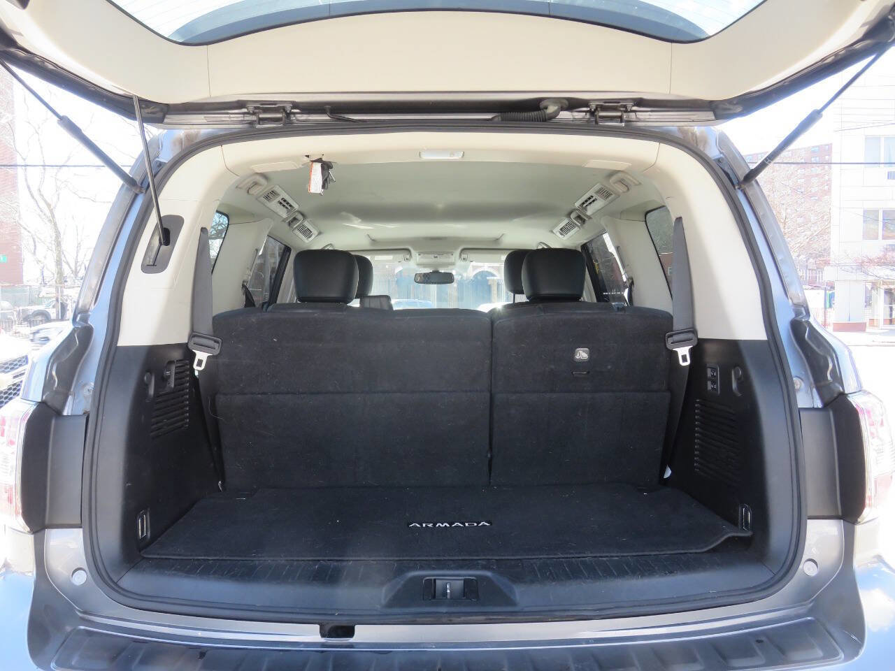 Used 2020 Nissan Armada SL w/ Premium Package image 27