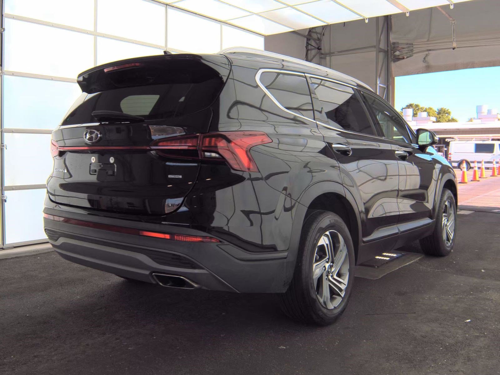 Used 2023 Hyundai Santa Fe SEL AWD/4WD image 7