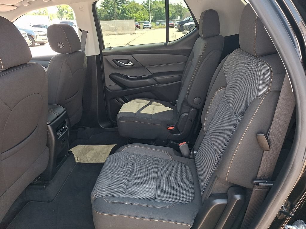 Certified 2020 Chevrolet Traverse LT FWD image 12