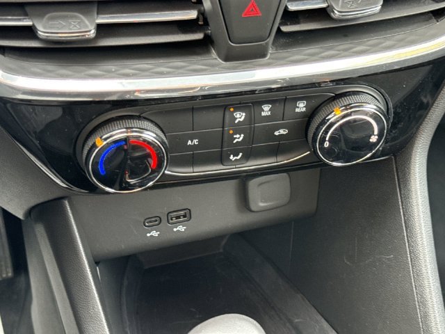 Certified 2024 Buick Encore GX Sport Touring AWD/4WD image 17