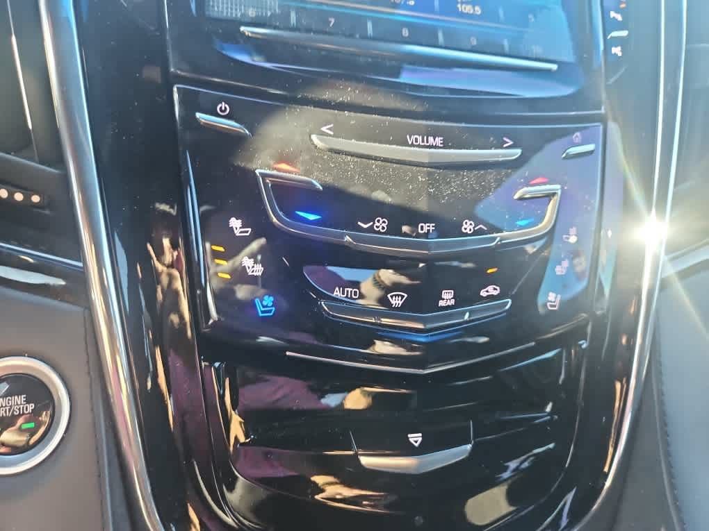 Used 2018 Cadillac Escalade Platinum AWD/4WD image 7