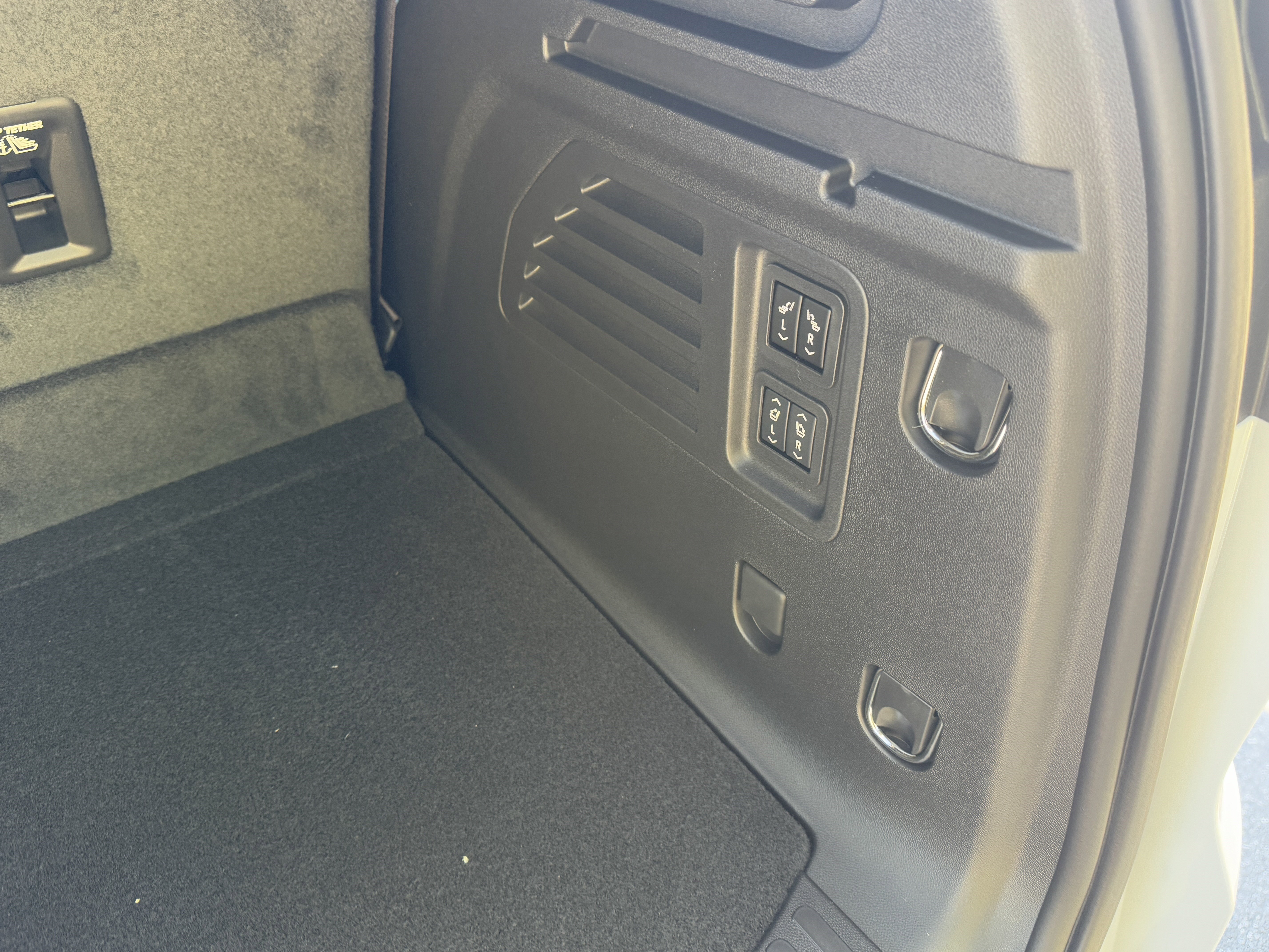 New 2026 GMC Acadia Denali Ultimate image 5